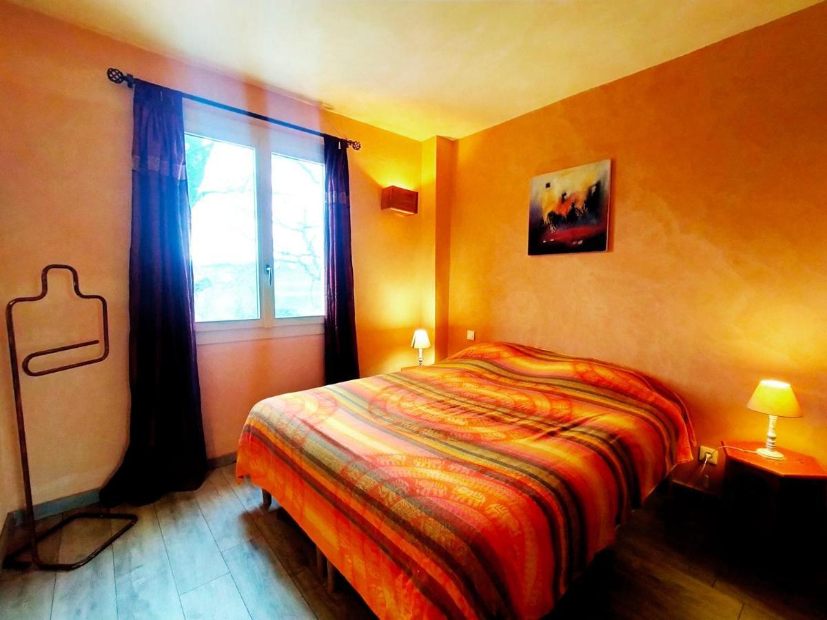 Mas Des Broussonnetiers Apartment Баряк Екстериор снимка